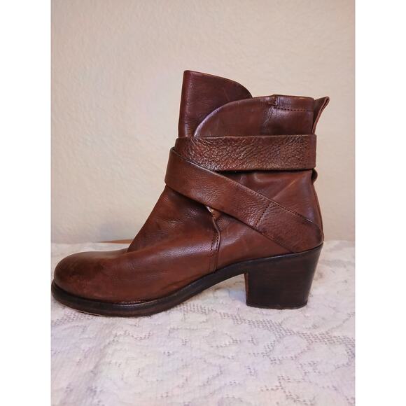 Women's P. Monjo Brown Leather Ankle, Size US 8 - Picture 2 of 6